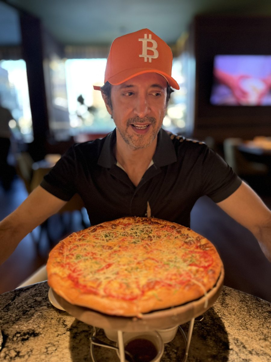 ImpulsoBTC's tweet photo. Another #Bitcoin Pizza Day https://t.co/TsMqDiAmg3