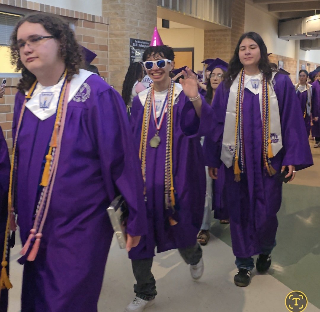 La_LunaSMHS's tweet photo. Their last walk through SMHS!Tomorrow is the BIG DAY! I hope I can control myself, but I honestly know I am going to be a mess! I am so PROUD and love these kids sooooooo much!π«Ά
It was a GREAT DAY TO BE A RATTLER ππ
#Classof2025 #RattlerFAM
#ALLIN #WESTRIKEASONE https://t.co/mfrUfRr2WO