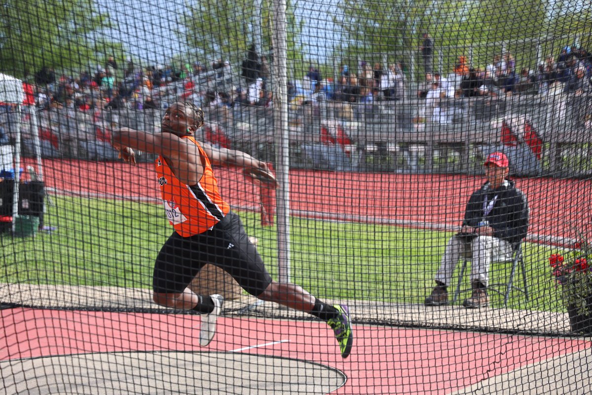 T&amp;F: In the first of his two events at Nationals, Kameron Glasper finishes 19th overall in the men's discus with a throw of 46.27m!

Glasper continues with the NAIA Championships tomorrow with the shot put at 12 p.m. (CT)!