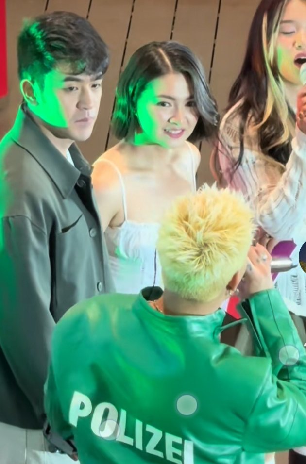 Lhonglhong20's tweet photo. @jla8886 @Sgc317 Sinabi ni Felip favorite mv niya tignan mo Face ni David ..🤣😂 https://t.co/O3STNEiwVa