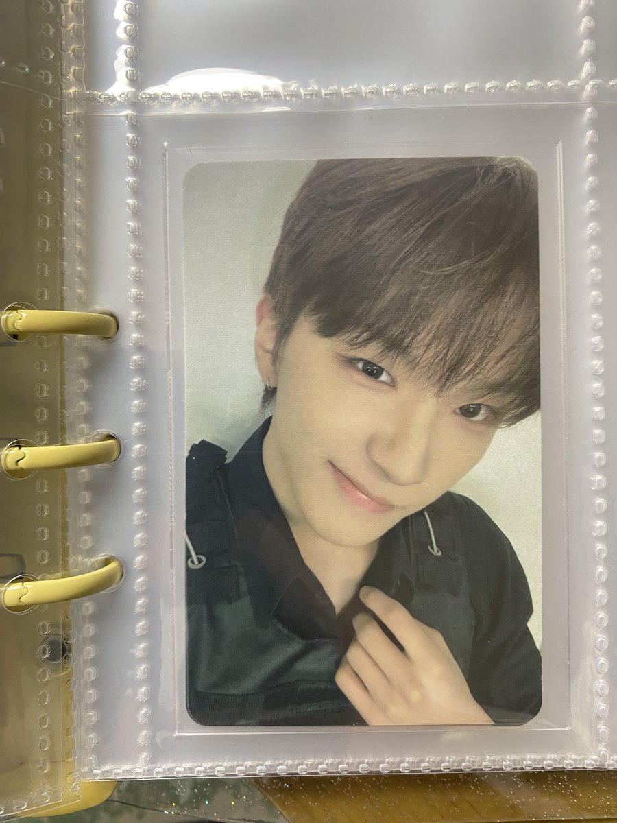 2022_776's tweet photo. 보넥도 노장르 엠투유 럭드 양도

태산 : 2.3
운학 : 1.2

보이넥스트도어 성호 리우 재현 이한 노장르 팝업 틴케이스 판매 교환 럭키드로우 케타포 뮤직아트 위버스샵 특전 재팬 팬싸 올영 씨유 쇼케 사웨 뮤브 Boynextdoor photocard Sungho Riwoo Jaehyun Taesan Leehan Woonhak no genre 포카 분철 https://t.co/eMe4qz3cQ1
