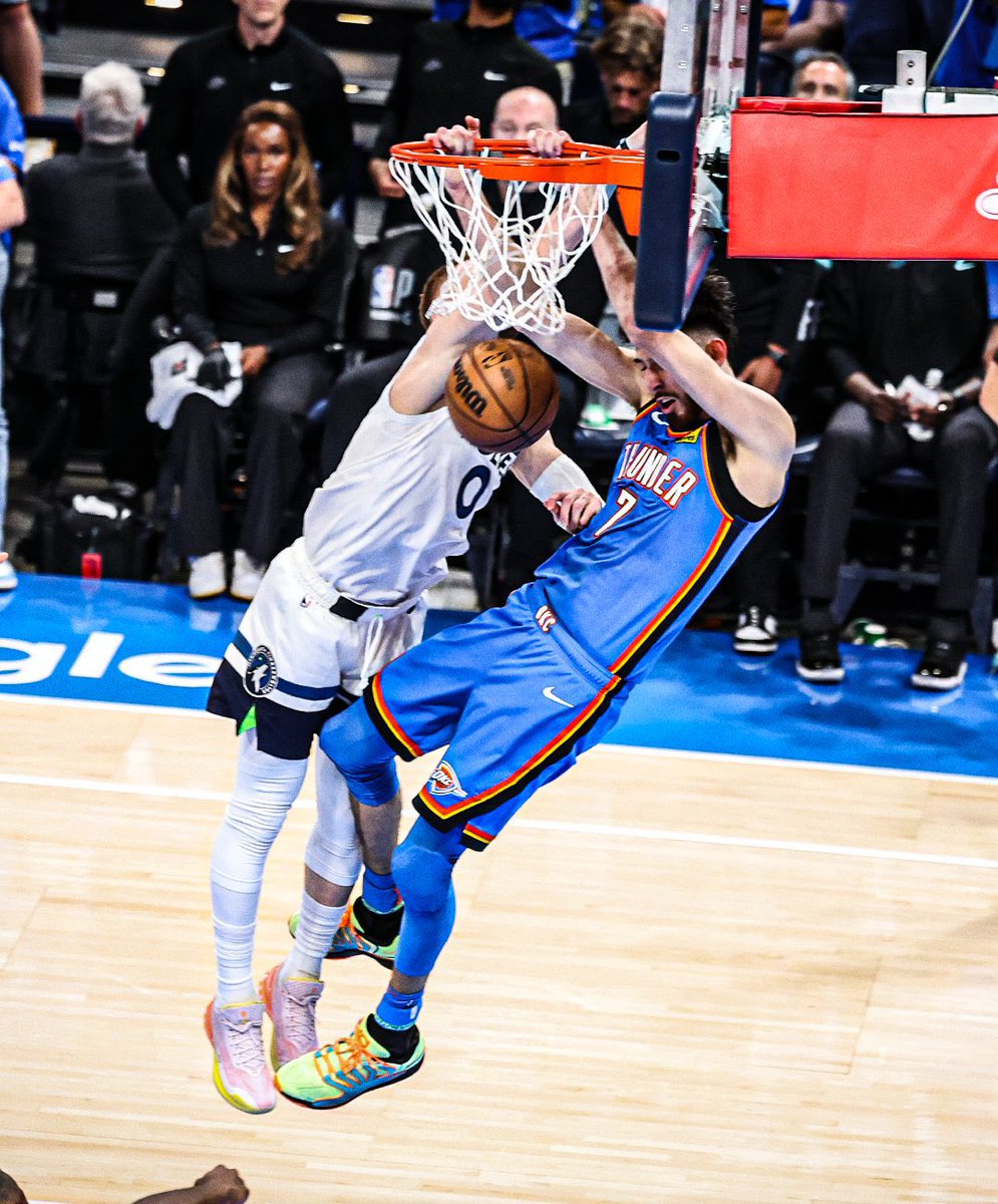 ThunderChats's tweet image. What a night ⚡️