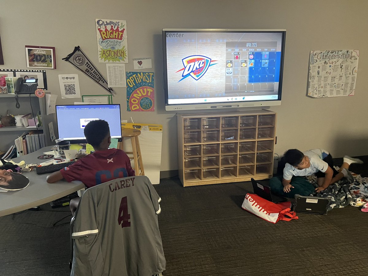 I hope that they know how brilliant they are. This is the Class os 2032 and 2033.