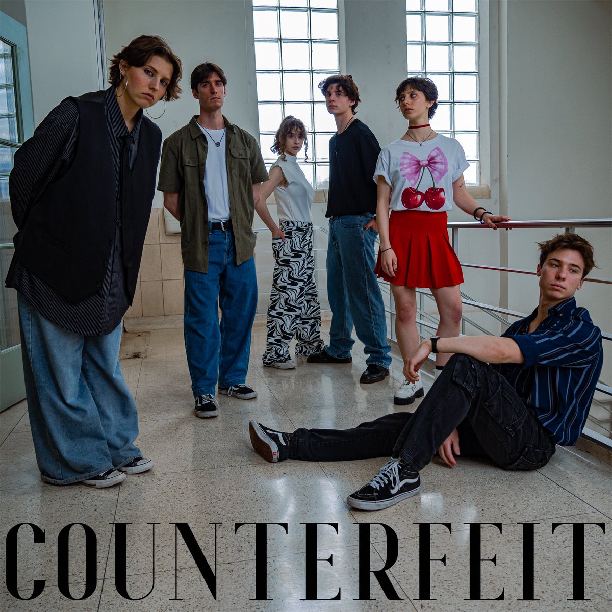 COUNTERFEIT // OUT NOW open.spotify.com/track/193iycE8…