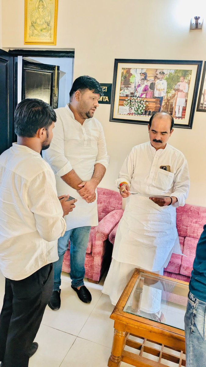 htstrust's tweet image. “नई दिल्ली में केंद्रीय सड़क एवं परिवहन राज्य मंत्री, भारत सरकार, श्री @AjayTamtaBJP जी से सौहार्दपूर्ण भेंट हुई। इस अवसर पर संस्था के सदस्यों ने आगामी 5 वर्ष पूर्ण होने के उपलक्ष्य में आयोजित होने वाले कार्यक्रम के संबंध में चर्चा की।”