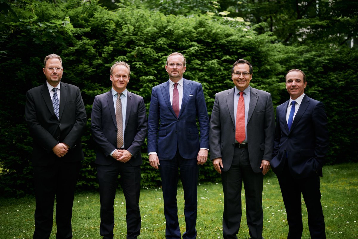 Joint Vienna Institute (@jvi_vienna) on Twitter photo ๐ Just wrapped up our course Central Banking in the Age of AI with the <a href="/ecb/">European Central Bank</a>! 12 expert speakers from <a href="/IMFNews/">IMF</a>, <a href="/BIS_org/">Bank for International Settlements</a>, ECB, MAS, Erste Group & <a href="/UVA/">UVA</a> explored AIโs impact on macroeconomics, policy, cybersecurity & supervision. Huge thanks to all our lecturers! ๐ Just wrapped up our course Central Banking in the Age of AI with the <a href="/ecb/">European Central Bank</a>! 12 expert speakers from <a href="/IMFNews/">IMF</a>, <a href="/BIS_org/">Bank for International Settlements</a>, ECB, MAS, Erste Group & <a href="/UVA/">UVA</a> explored AIโs impact on macroeconomics, policy, cybersecurity & supervision. Huge thanks to all our lecturers!
