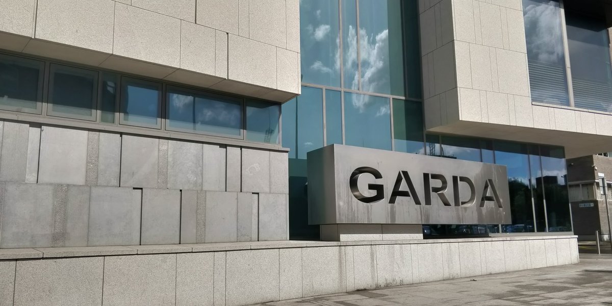 We are currently recruiting for a Head of Industrial Relations at Principal Officer level. 

➡️ Deadline: Thursday 12 June at 3pm
➡️ Location: Garda HQ, Phoenix Park
➡️ Starting salary: €104,971

Info on how to apply and a full list of requirements here 👉shorturl.at/gquch