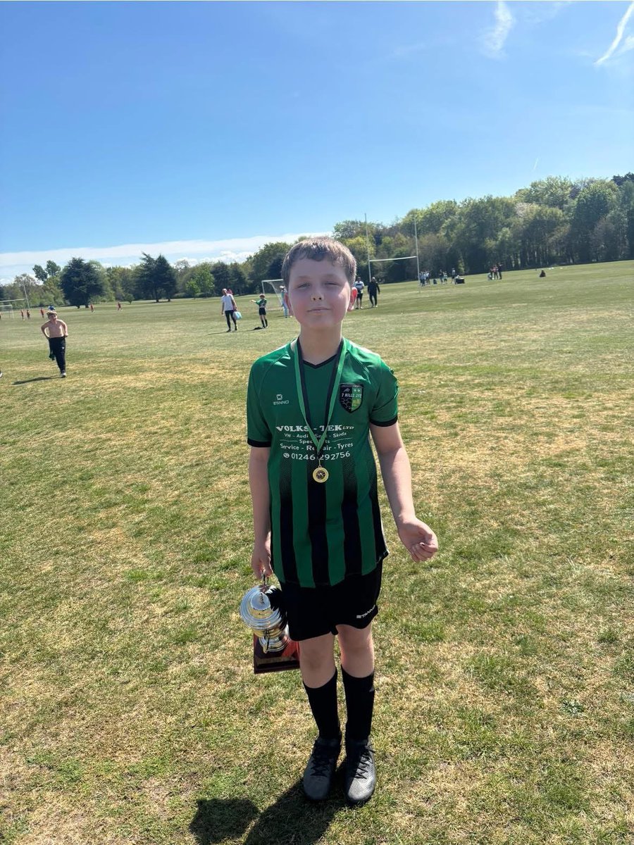 ⚽️ where has this season gone. Now we move to offsides and bigger pitches and parents #runningtheline  🙄 can i stretch out this Achilles injury 🤔