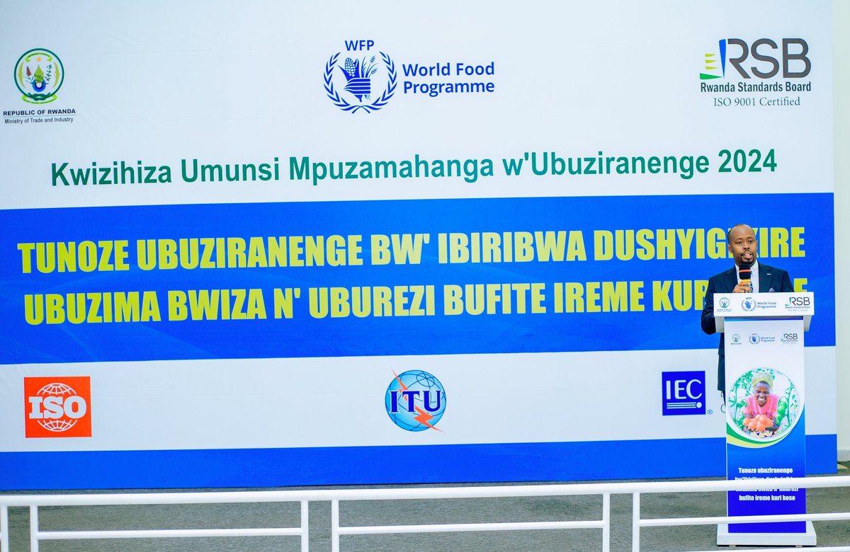 Rwanda Standards Board (@rwandastandards) on Twitter photo #Foodsafetyinschoolfeeding
Nyuma y'ubukangurambaga hirya no hino mu turere, RSB ku nkunga ya <a href="/WFP_Rwanda/">WFP Rwanda</a> binyuze muri <a href="/RwandaTrade/">Min of Trade |Rwanda</a> yatangiye gushyira mu bikorwa icyiciro cy’ amahugurwa ku mashuri n'abafatanyabikorwa bayo hagamijwe gufasha kubahiriza amabwiriza y’ubuziranenge. #Foodsafetyinschoolfeeding
Nyuma y'ubukangurambaga hirya no hino mu turere, RSB ku nkunga ya <a href="/WFP_Rwanda/">WFP Rwanda</a> binyuze muri <a href="/RwandaTrade/">Min of Trade |Rwanda</a> yatangiye gushyira mu bikorwa icyiciro cy’ amahugurwa ku mashuri n'abafatanyabikorwa bayo hagamijwe gufasha kubahiriza amabwiriza y’ubuziranenge.