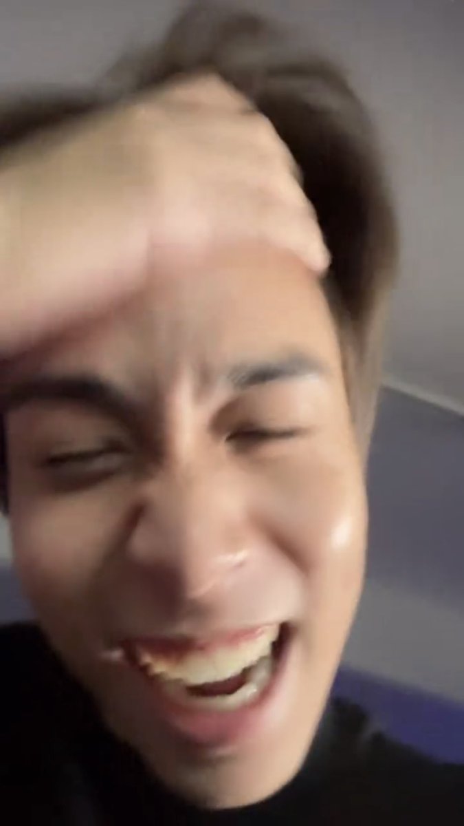 นี่เราหยุดยิ้มไม่ได้