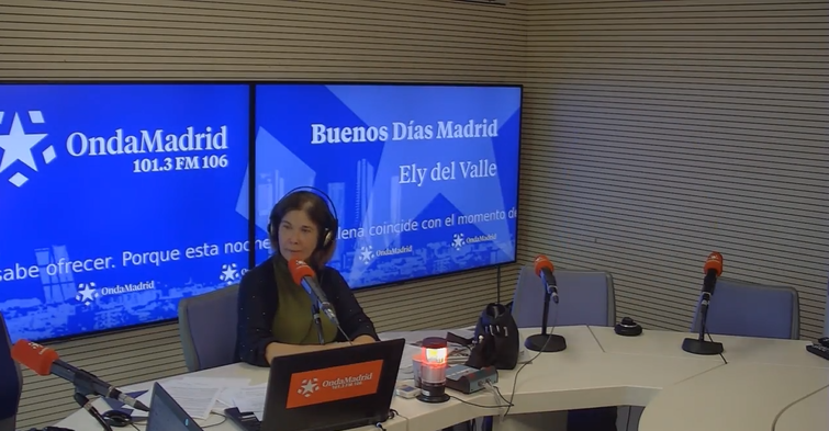 Antonio M. Beaumont (@amartinbeaumont) on Twitter photo A partir de las 12:10 estaré en <a href="/BuenosDiasOM/">Buenos Días Madrid</a> con
<a href="/ElydValle/">Ely del Valle</a>. ¡Hay mucho que comentar! Os espero si os apetece. A partir de las 12:10 estaré en <a href="/BuenosDiasOM/">Buenos Días Madrid</a> con
<a href="/ElydValle/">Ely del Valle</a>. ¡Hay mucho que comentar! Os espero si os apetece.