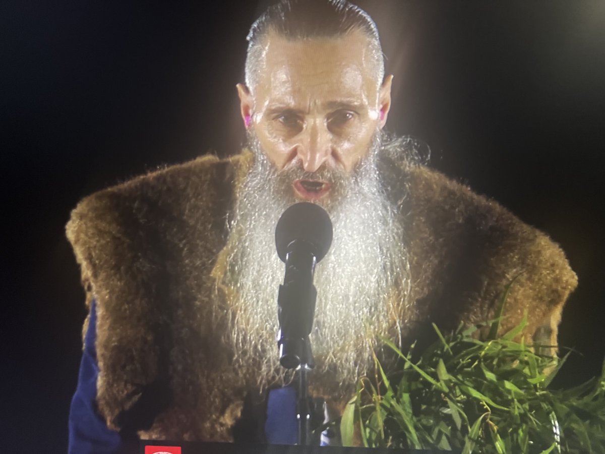 This cunt couldn’t miss out on his $5K bonus could he 

Couldn’t give anyone else a go!

He would crawl over broken glass for 💰