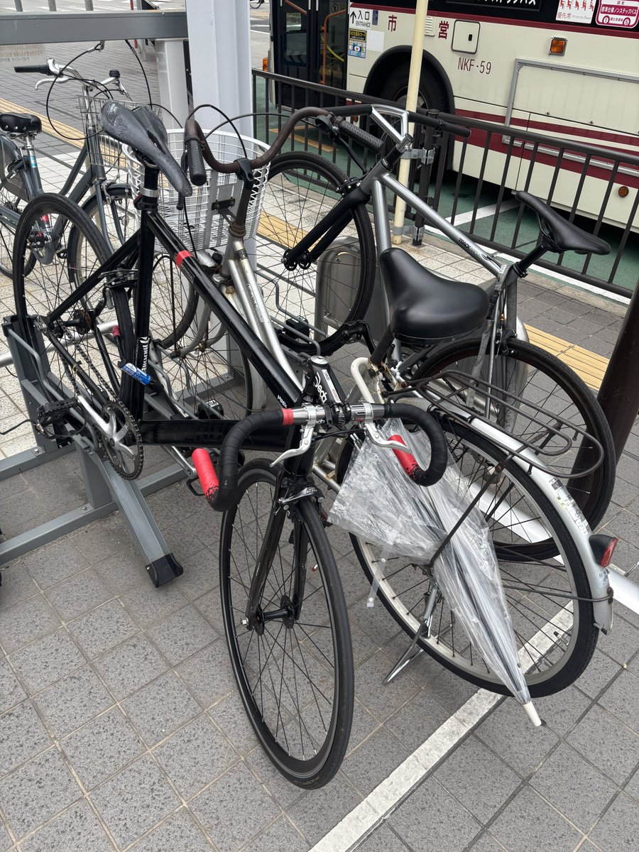 psyte___'s tweet image. 俺の近くにかっこいいチャリ止まってた