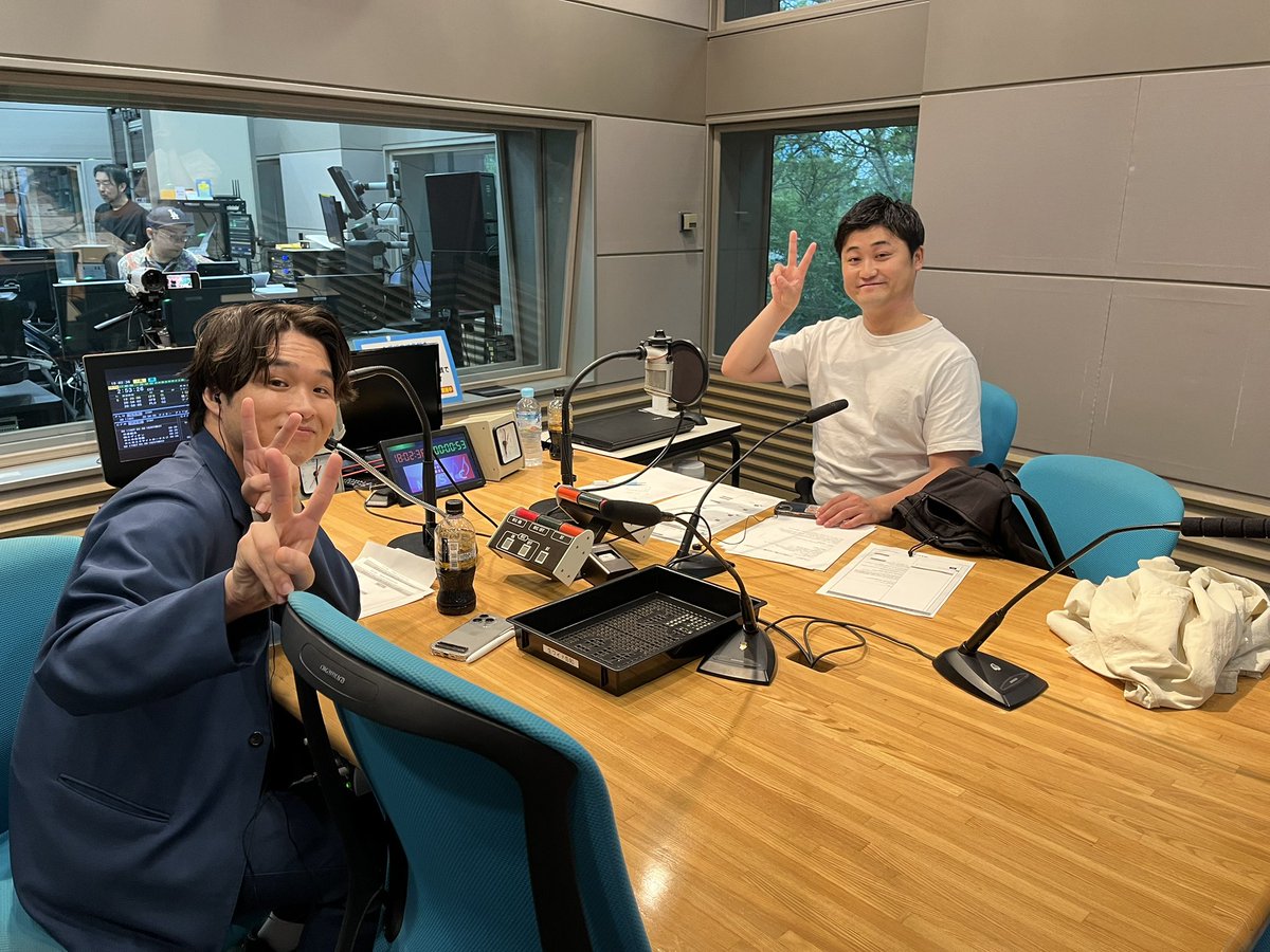 むなかったんのホークスイニング0 (@rkbrini) on Twitter photo #イニゼロ
#むなかったん のホークスイニング0
本日も17時50分〜20時56分まで放送中!!
今日は名付け神様、誰ペディアがあります!
名付けの神様は18時30分、
誰ペディアは20時からです!
お楽しみに✨
穴埋め川柳やフリーのメッセージはこちら!
ini@rkbr.jpまで!
#rkbラジオ #キューパレ #イニゼロ
#むなかったん のホークスイニング0
本日も17時50分〜20時56分まで放送中!!
今日は名付け神様、誰ペディアがあります!
名付けの神様は18時30分、
誰ペディアは20時からです!
お楽しみに✨
穴埋め川柳やフリーのメッセージはこちら!
ini@rkbr.jpまで!
#rkbラジオ #キューパレ