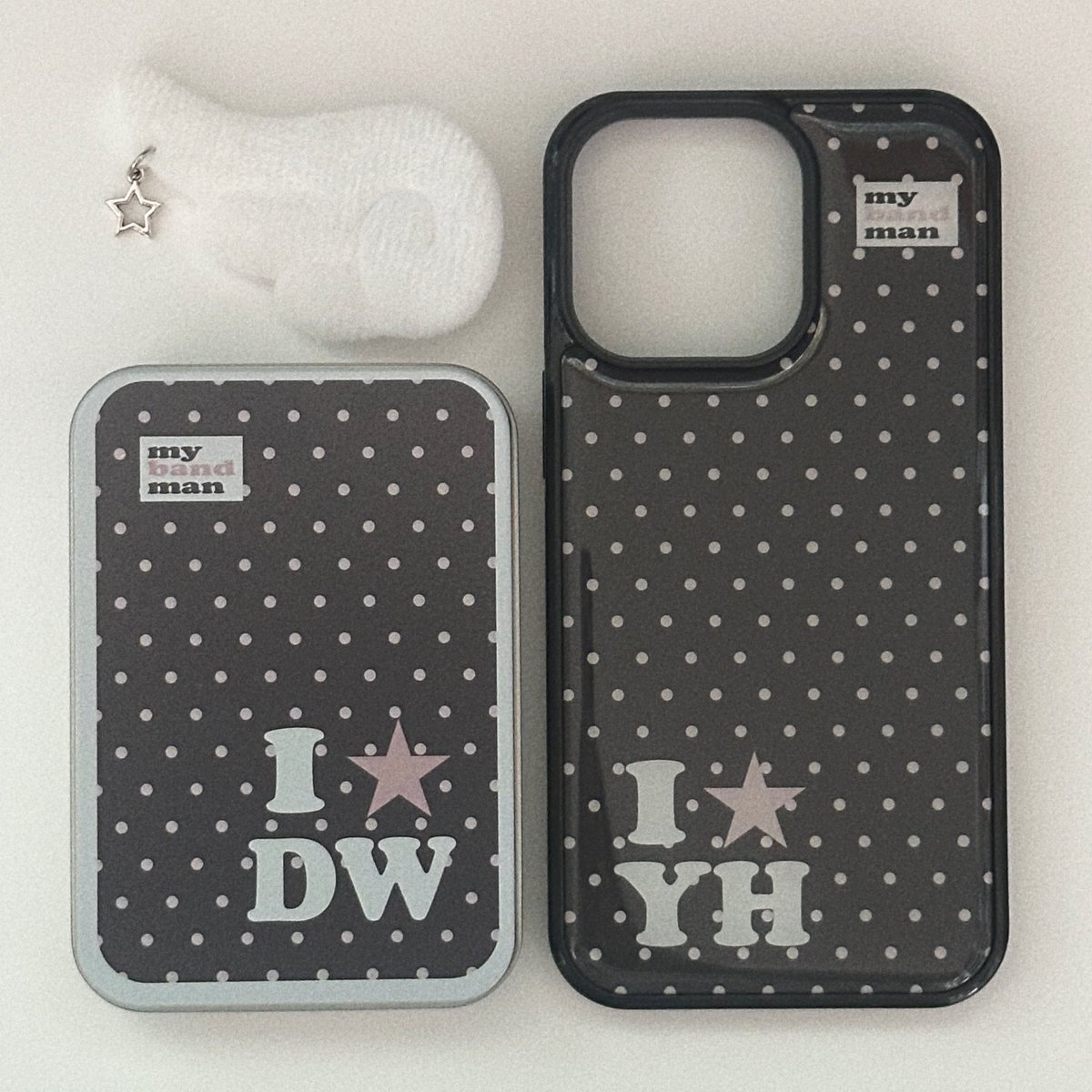 d6 dot .. c@se series🪽

2025. 05. 24. 21:07 ~ 2025. 06. 04. 23:59

#rt 추첨 한 분께 원하시는 케이스를 보내드립니다 !
★ : tmm.im/p/46288

(자세한 내용은 폼에서 확인해주세요 ❤︎)