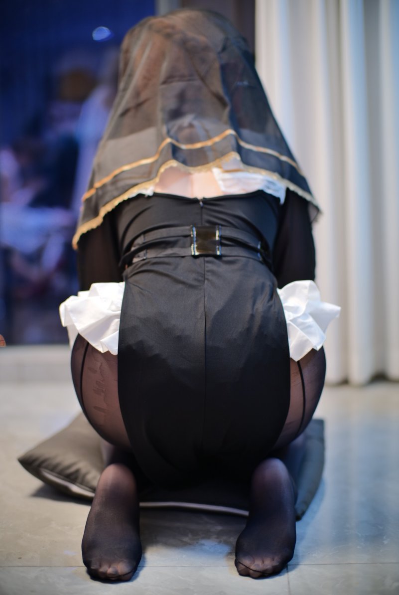 承接上文
恶堕修女来献出自己了_(:з」∠)_