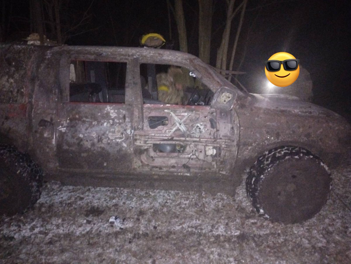 Пані та панове!
Я з проханням до вас, в  нашому  підрозділі розсипається машина, вона бідося пережила всю війну і два прильота фпві. Ми її  ремонтували власними силами але  вже є моменти які не відремонтувати. Я взяв допоміжну банку сподіваюсь на ваші добрі