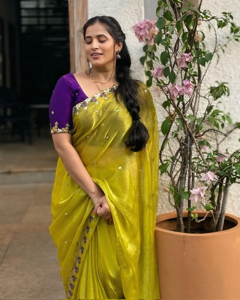 A proper Milf role padithe Cinema lo.

 Ekkadiki vellipoddo aa figure tho!! ❤️💋✨💦