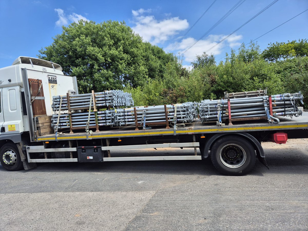FormworkDirect's tweet image. 📦 Eco Euro Props out the door to another UK contractor.
We hire & sell all kinds of props — Euro, PEP, Eurex, Multiprop & more.
New & used. Ready to go.
🔗 formworkdirect.co.uk/system-categor…
📞 0151 532 0179
#Formwork #SiteSupport #Props #ConstructionGear #UsedFormwork