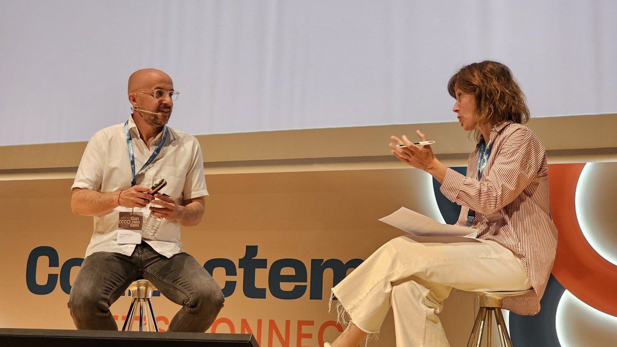 CIRCOMRegional's tweet image. Award-winning creator Raül Gallego on making powerful documentaries - at @CIRCOMRegional Annual Conference, hosted by @som3cat in Barcelona. Talks about "Point of No Return" docu series.
Let's connect and innovate!
CONNECTEM!
#CIRCOM2025