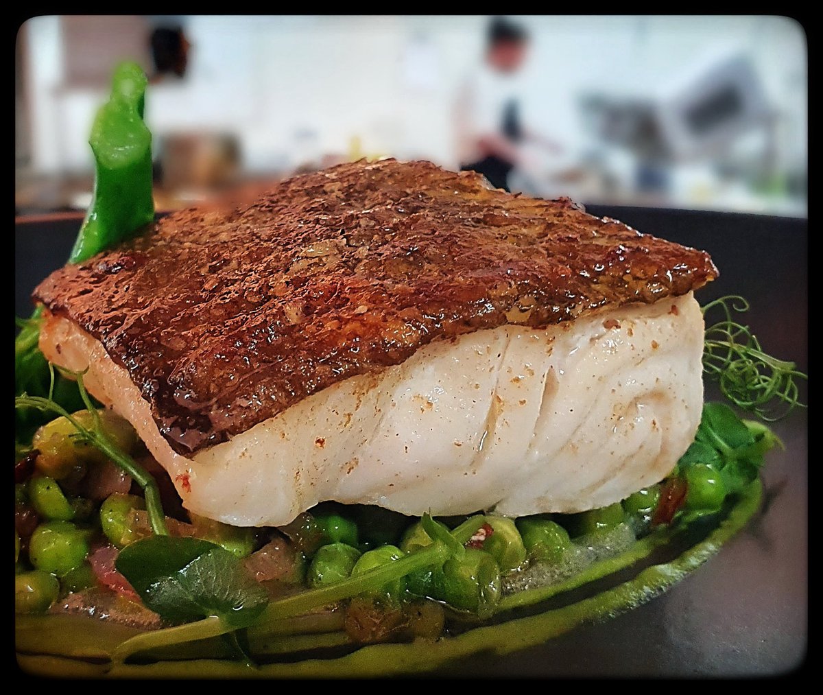 Cod, peas, ham knuckle, preserved lemon 

<a href="/LdnCarriageWrks/">The London Carriage Works</a> 

#foodfriday