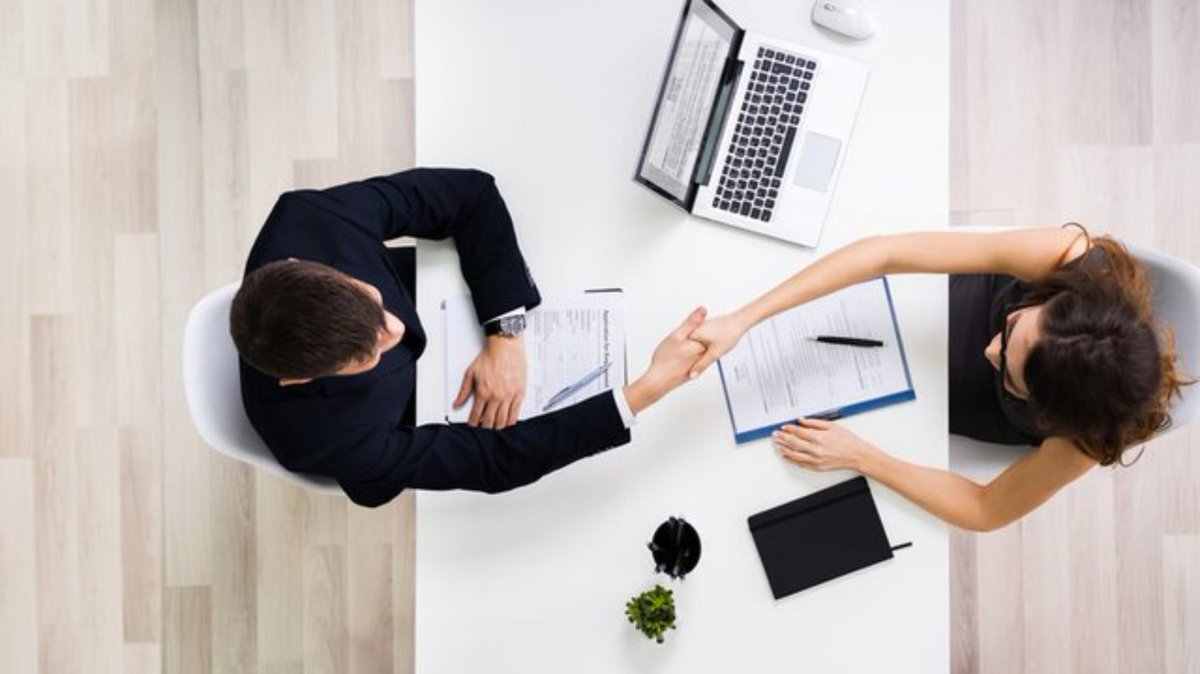 ¿Se puede pedir una **excedencia** para trabajar en otra empresa? 🧐 Sí, y aquí te explicamos cómo hacerlo correctamente y sin riesgos legales 👉 [isprox.com/como-pedir-una…](isprox.com/como-pedir-una…)
\#Trabajo #RecursosHumanos #Excedencia #RRHH #DerechoLaboral