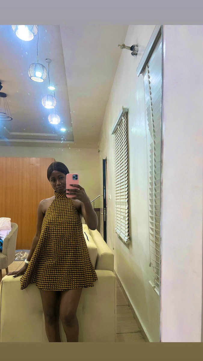 I don use the head tie sew brunch dress ☺️☺️☺️