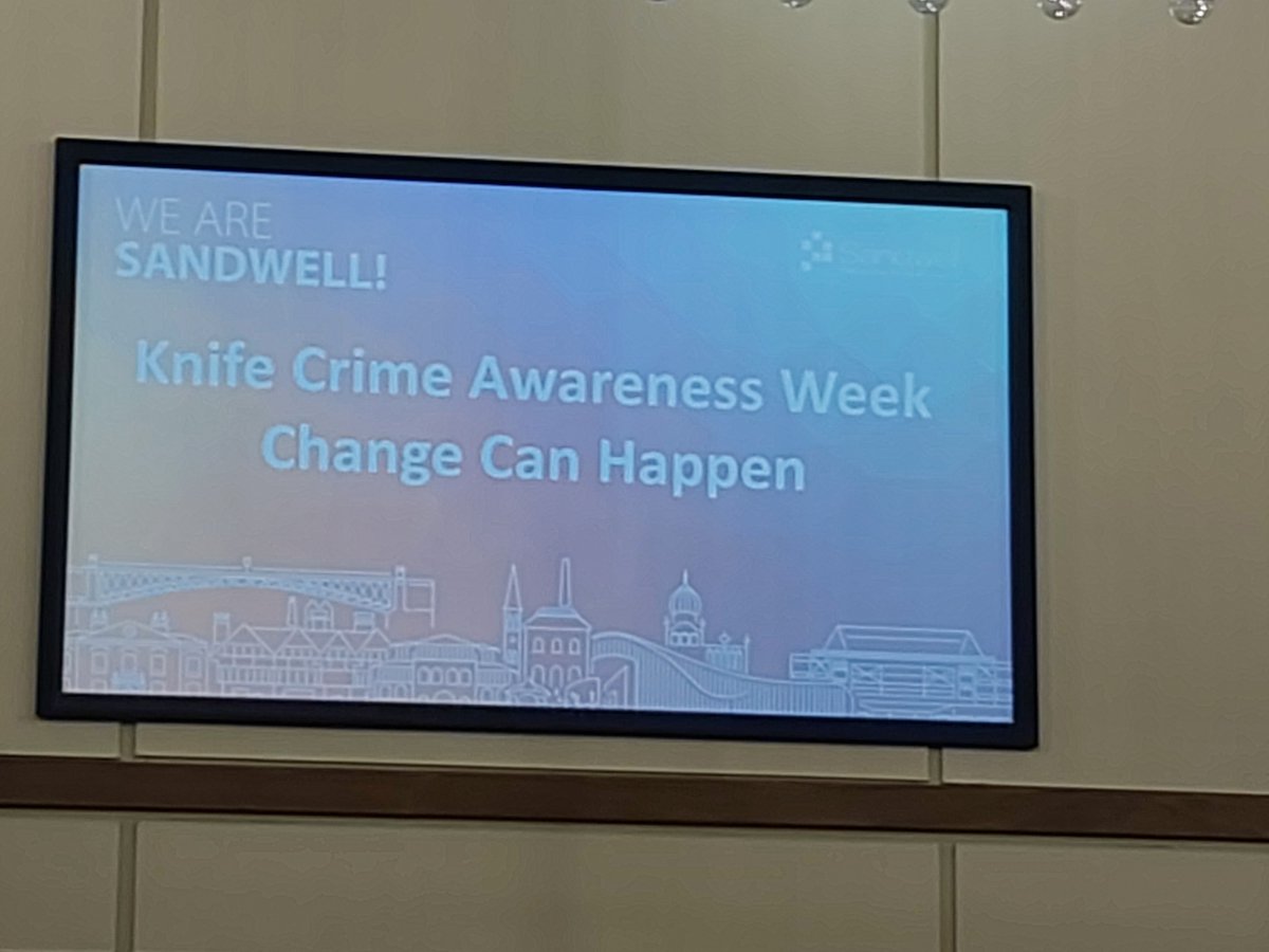 Oldbury Police (@oldburywmp) on Twitter photo Oldbury officers were invited to an event which was held at the Chambers at Sandwell Council House, talking about the seriousness around knife crime.
<a href="/SandwellPolice/">Sandwell Police</a>
<a href="/sandwellcouncil/">Sandwell Council</a>
<a href="/knifecrimeaw/">Knife Crime Awareness Week</a> Oldbury officers were invited to an event which was held at the Chambers at Sandwell Council House, talking about the seriousness around knife crime.
<a href="/SandwellPolice/">Sandwell Police</a>
<a href="/sandwellcouncil/">Sandwell Council</a>
<a href="/knifecrimeaw/">Knife Crime Awareness Week</a>