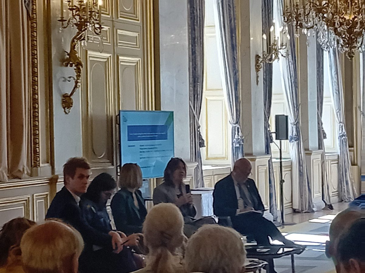 #50AnsCAPS Merci <a href="/AureauTristan/">Tristan Aureau</a> et à toute l’équipe pour l’organisation de cette journée de débats et d’échanges à l’occasion des 50 ans du Centre d’analyse, de prévision et de stratégie <a href="/francediplo/">France Diplomatie 🇫🇷🇪🇺</a>.