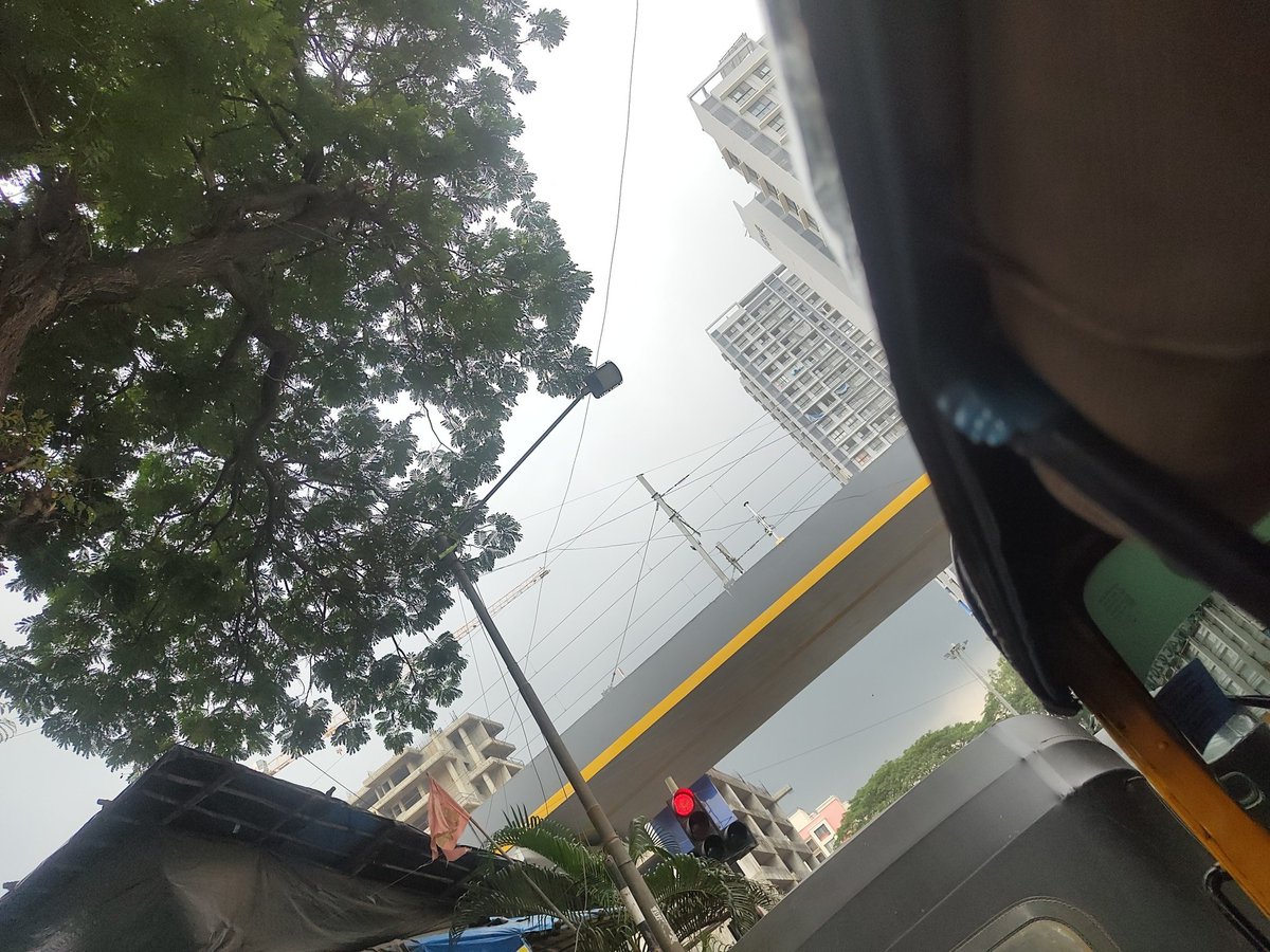 san9929's tweet photo. @rushikesh_agre_  cloud everywhere in goregaon https://t.co/sjXX0r6uaB