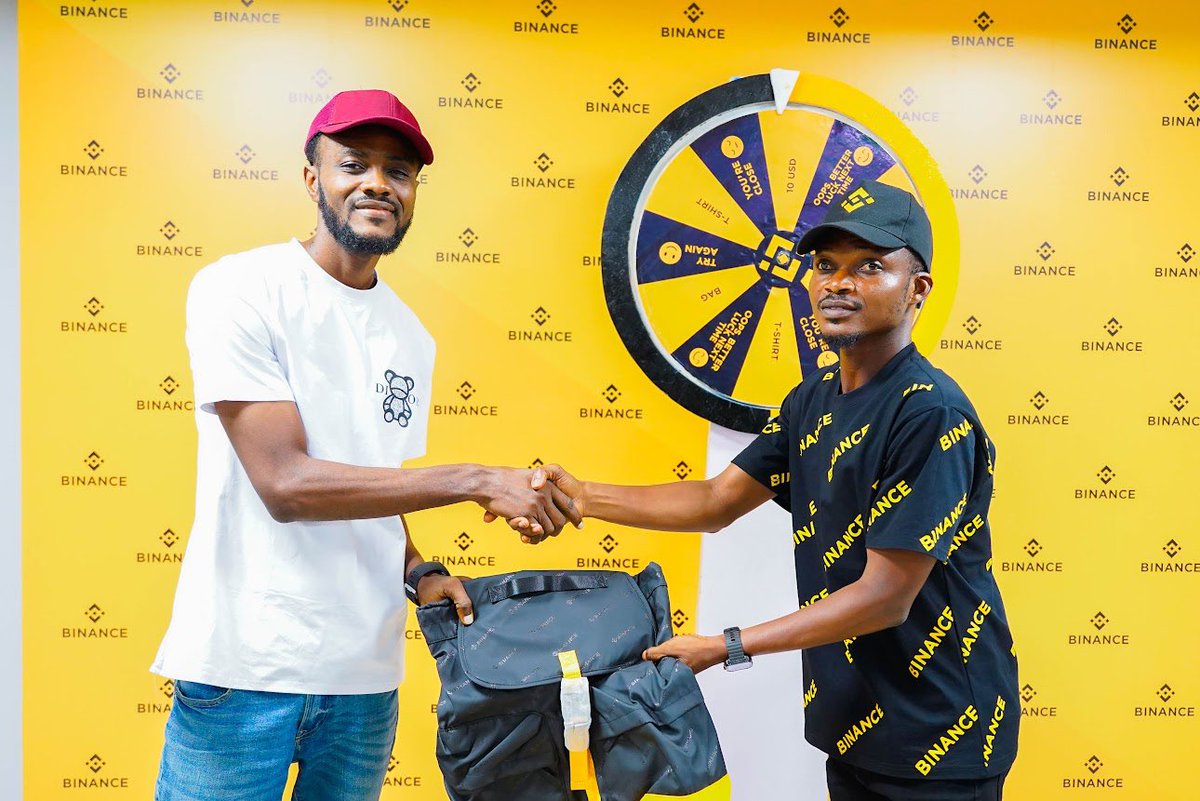JosephTonyHill1's tweet photo. 🍕 Yesterday’s Binance Pizza Day Meetup in Ghana was a blast! Held at Oak Plaza Hotel, Accra, we celebrated crypto with pizza, networking, and great presentations on Binance P2P . Thanks to all who joined! #BinancePizzaDay #GhanaMeetup
@binance
@BinanceAngels @BinanceAfrica https://t.co/G9SH5IL5PV