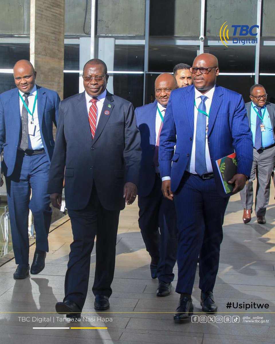 TBC DIGITAL (@tbconlinetz) on Twitter photo Makamu wa Rais Dkt. Philip Mpango amesema ili kudhibiti janga la njaa na umasikini pamoja na kuharakisha maendeleo vijijini, ni vema mataifa kushirikiana kwa kuwa masuala hayo ni janga la linalovuka mipaka ya nchi. Makamu wa Rais Dkt. Philip Mpango amesema ili kudhibiti janga la njaa na umasikini pamoja na kuharakisha maendeleo vijijini, ni vema mataifa kushirikiana kwa kuwa masuala hayo ni janga la linalovuka mipaka ya nchi.