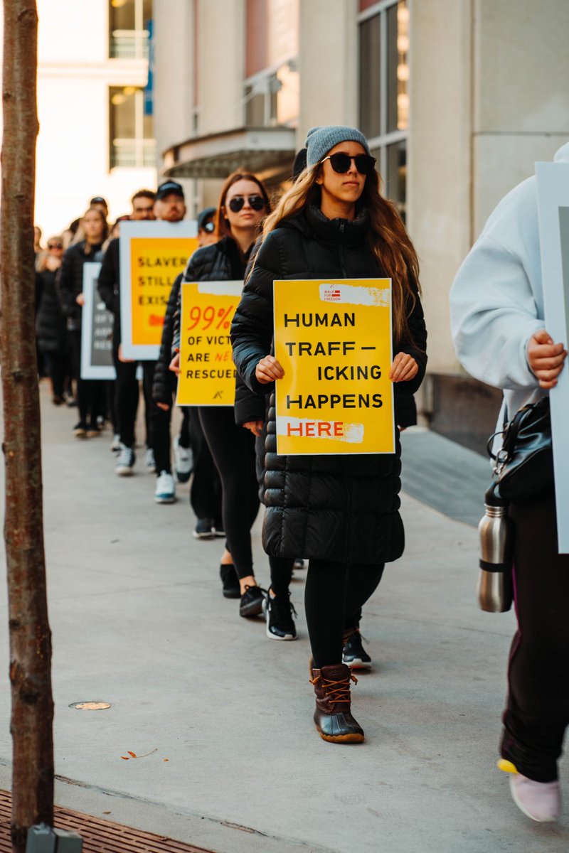 Oxford Human Rights Hub (@oxhrh) on Twitter photo Pouring Fuel on the Fire
Julie A. Dahlstrom & <a href="/RachelJWechsler/">Dr Rachel Wechsler</a> note that despite his anti-trafficking rhetoric, Trump's Executive Orders will exacerbate drivers of human trafficking. It has the implications for increasing victimisation & vulnerability.
ohrh.law.ox.ac.uk/pouring-fuel-o… Pouring Fuel on the Fire
Julie A. Dahlstrom & <a href="/RachelJWechsler/">Dr Rachel Wechsler</a> note that despite his anti-trafficking rhetoric, Trump's Executive Orders will exacerbate drivers of human trafficking. It has the implications for increasing victimisation & vulnerability.
ohrh.law.ox.ac.uk/pouring-fuel-o…
