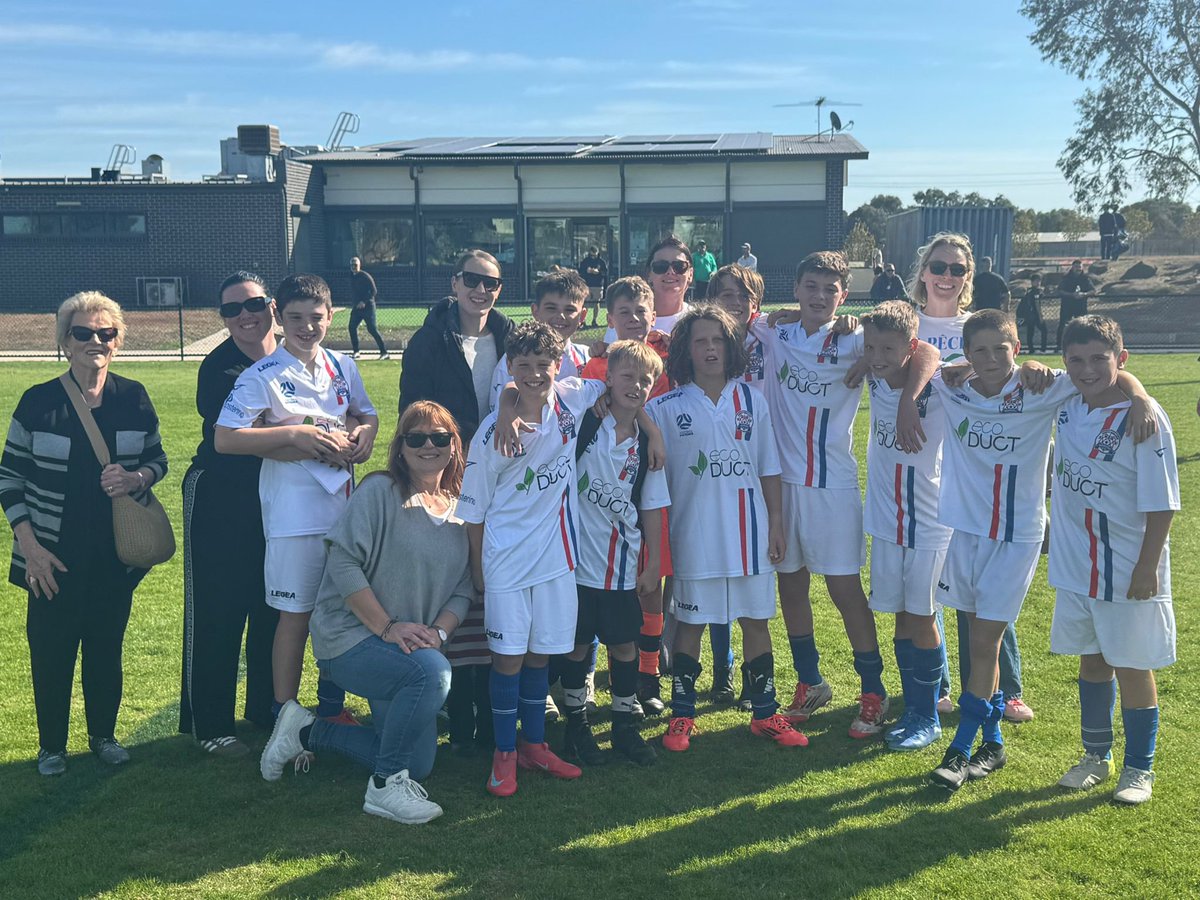chicalita1126's tweet photo. ⚽️❤️🤍💙
#NGWFC #CT8 #australia #geelong #football #soccer #chicalitatv #LIFE https://t.co/paGE9L34Sf