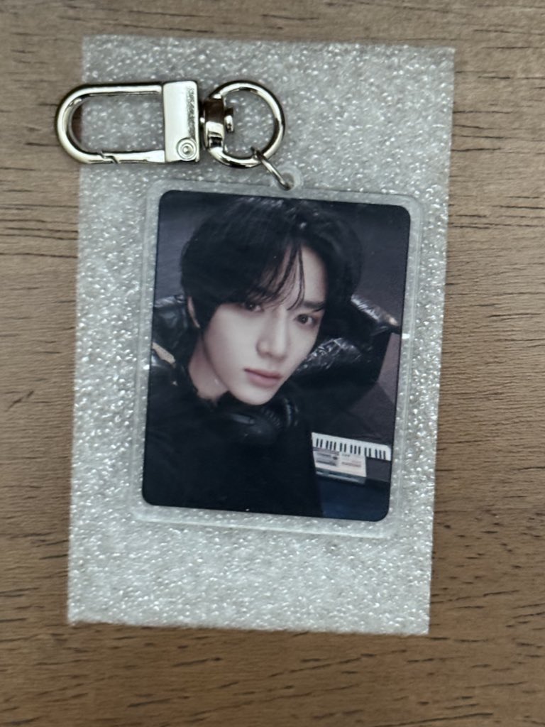 you_in032's tweet photo. txt トゥバ BEOMGYU ボムギュ ミクテ panic トレカ キーリング 交換

譲→画像

求→もう1種のキーリング

郵送希望です📮
交換可能な方いらっしゃいましたらお声かけください🙇🏻‍♀️

 #TXT交換 https://t.co/oHBBVpjubf