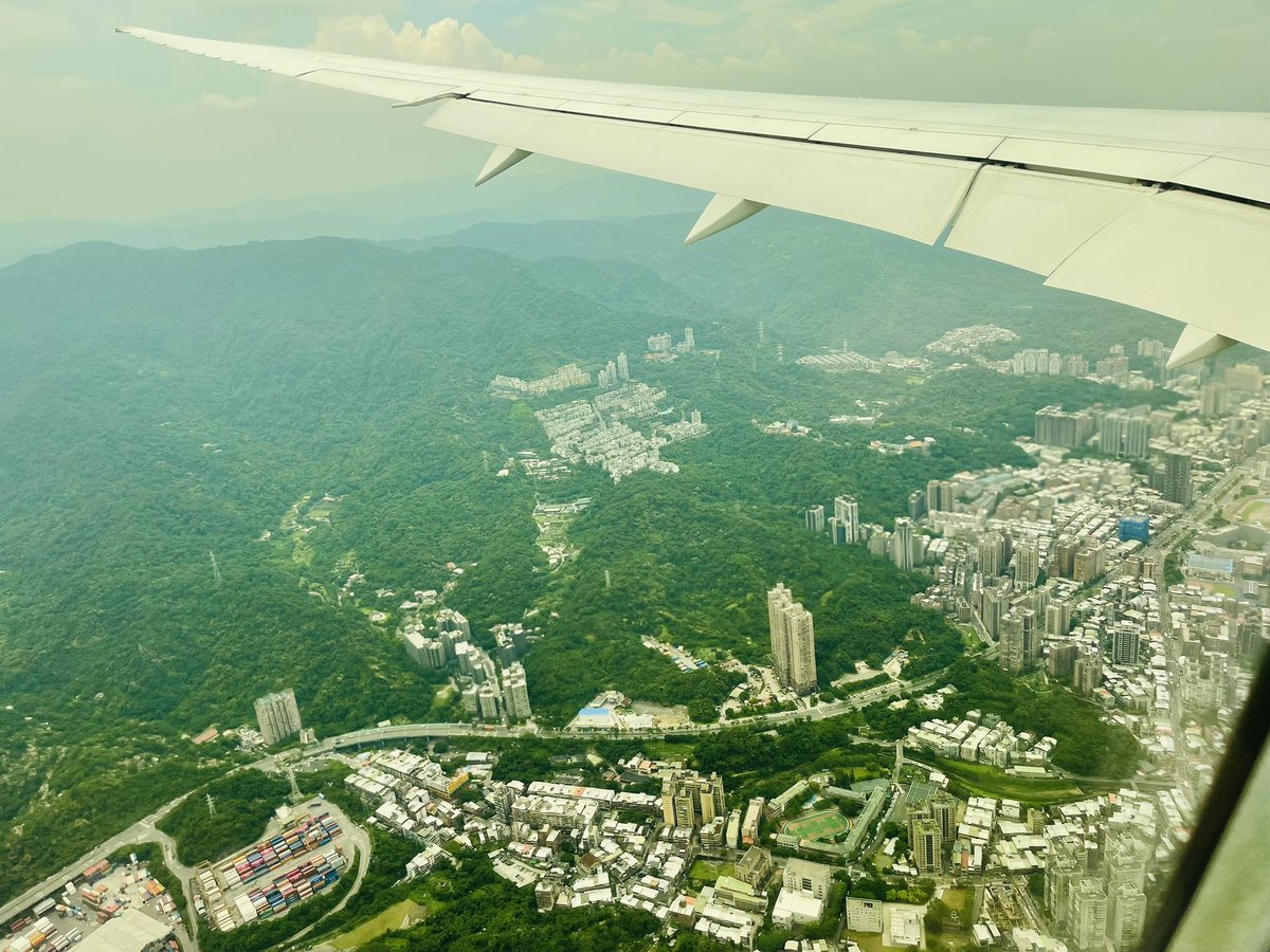 Hajime_Chance's tweet photo. 社員旅行で台湾へ🇹🇼✈️ https://t.co/z8aeazpo3L
