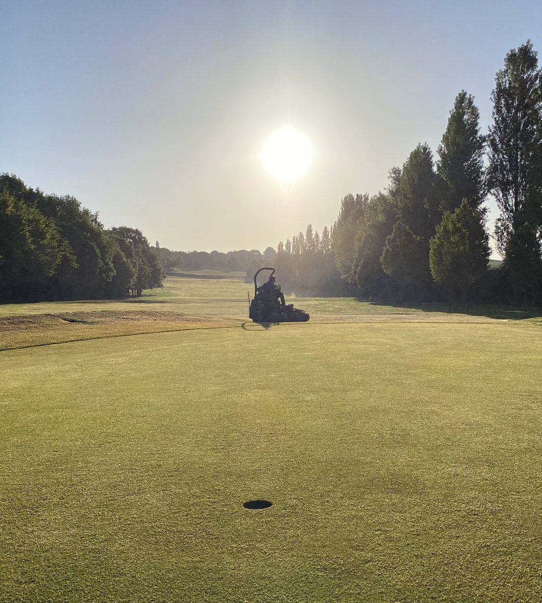 Frosty but pleasant morning. Greens cut &amp; sprayed, tees cut, aprons cut, bunkers raked, markers moved, tees divotted, rough cut, soil work on 7th path, top up drain lines