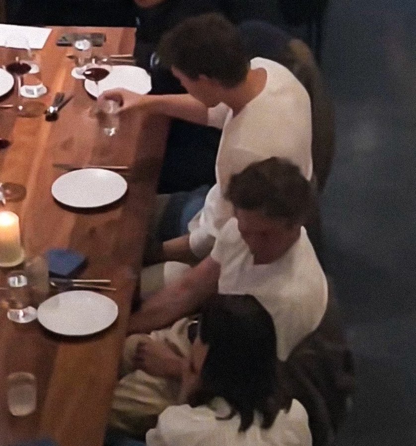 _filmcrave's tweet image. Austin Butler and Jeremy Allen White have been spotted in Chicago, where filming for #Enemies is set to begin before the end of the month. 📷

Also starring Anna Sawai &amp;amp; Hidetoshi Nishijima.