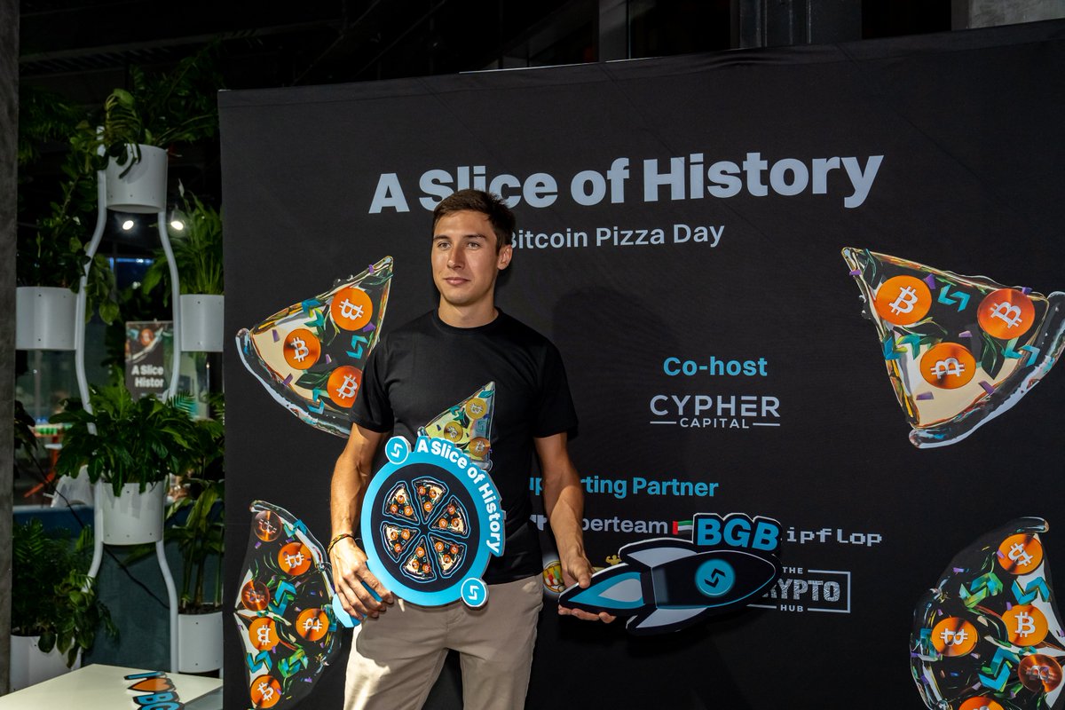 Bitget MENA (@bitgetmena) on Twitter photo 🍕بيتزا + كريبتو + دبي🇦🇪 = ليلة من نار!✨
اجتمع مجتمع الكريبتو في أمسية ممتعة وملهمة احتفالًا بـ Bitcoin Pizza Day – حيث كانت البيتزا رائعة، والحوار أعمق! 💬✨
شكراً لكل من حضر وشارك الأجواء،
وشكر خاص لشريكنا في التنظيم <a href="/cypher_capital/">Cypher Capital</a>
ولشركائنا الداعمين:
<a href="/SuperteamAE/">Superteam UAE</a> , 🍕بيتزا + كريبتو + دبي🇦🇪 = ليلة من نار!✨
اجتمع مجتمع الكريبتو في أمسية ممتعة وملهمة احتفالًا بـ Bitcoin Pizza Day – حيث كانت البيتزا رائعة، والحوار أعمق! 💬✨
شكراً لكل من حضر وشارك الأجواء،
وشكر خاص لشريكنا في التنظيم <a href="/cypher_capital/">Cypher Capital</a>
ولشركائنا الداعمين:
<a href="/SuperteamAE/">Superteam UAE</a> ,