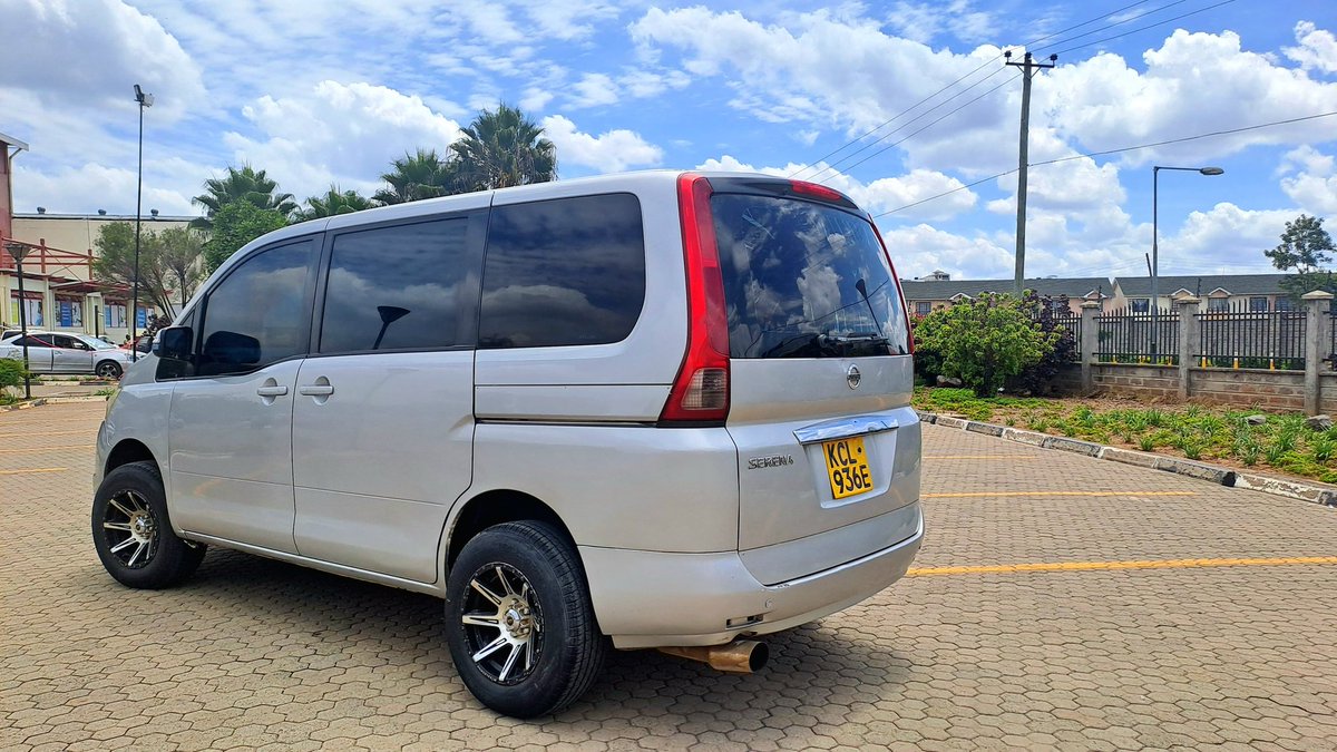 carson_frenzy's tweet photo. @Caradvicekenya Nissan Serena 2010
2000cc Petrol 
8 seater
New Tyres 💯
Offset Sport Rims
Buy and Drive 🔥 
Asking 699,999Ksh
Call 0702620935 https://t.co/5PjisUbCsk