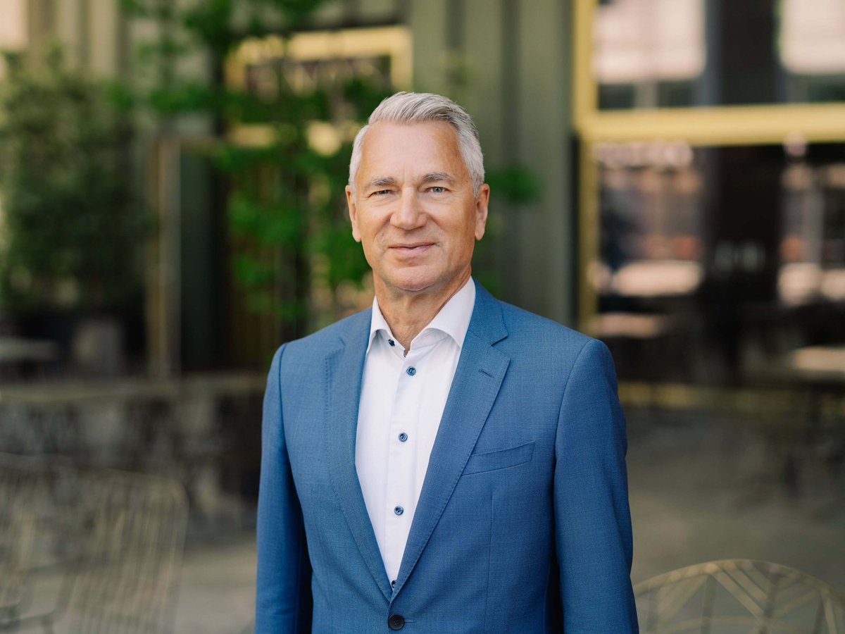 Wir heissen Alois Schärli bei der Migros Bank herzlich willkommen! Die GV wählte ihn neu in den Verwaltungsrat. Er folgt auf Isabel Stirnimann Schaller, die mit dem Erreichen der maximalen statutarischen Amtsdauer aus dem Verwaltungsrat ausgeschieden ist.
migrosbank.ch/de/ueber-uns/u…