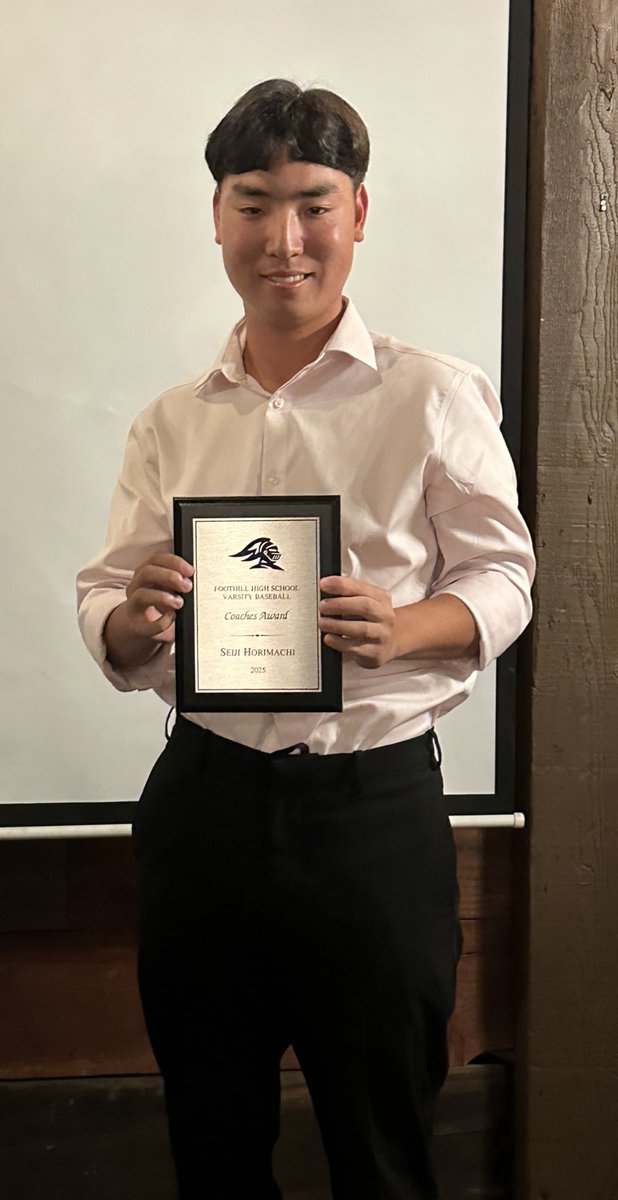 Congratulations to Seiji Horimachi, who earned the Knights Coaches Award