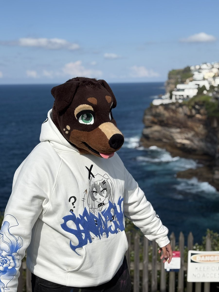 what is blood thinking about ⁉️

📸: <a href="/ReverieAWD/">✨ Reverie is eepy ✨</a>