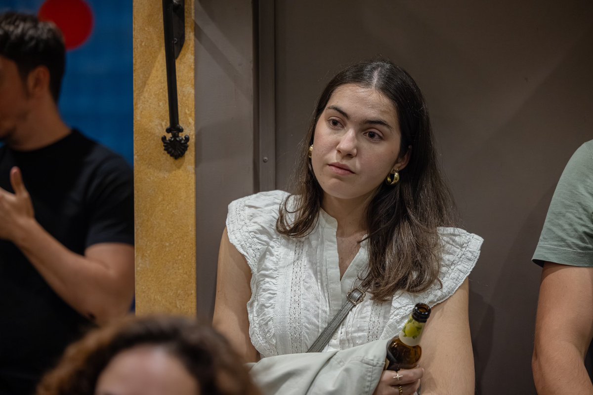 ESTUDIANTS PEL CANVI (@estudiantscanvi) on Twitter photo 🍻3r BIRRAS x EPC 🍻
<a href="/PadrePich/">Padre Pablo (God's fan account)</a> nos explicó cuál debe ser relación de la juventud y la Iglesia, los retos y oportunidades y la figura de León XIV.
¡Gracias por todo, Pater!
¿Quién quieres que sea el siguiente invitado?😏✍️ 🍻3r BIRRAS x EPC 🍻
<a href="/PadrePich/">Padre Pablo (God's fan account)</a> nos explicó cuál debe ser relación de la juventud y la Iglesia, los retos y oportunidades y la figura de León XIV.
¡Gracias por todo, Pater!
¿Quién quieres que sea el siguiente invitado?😏✍️