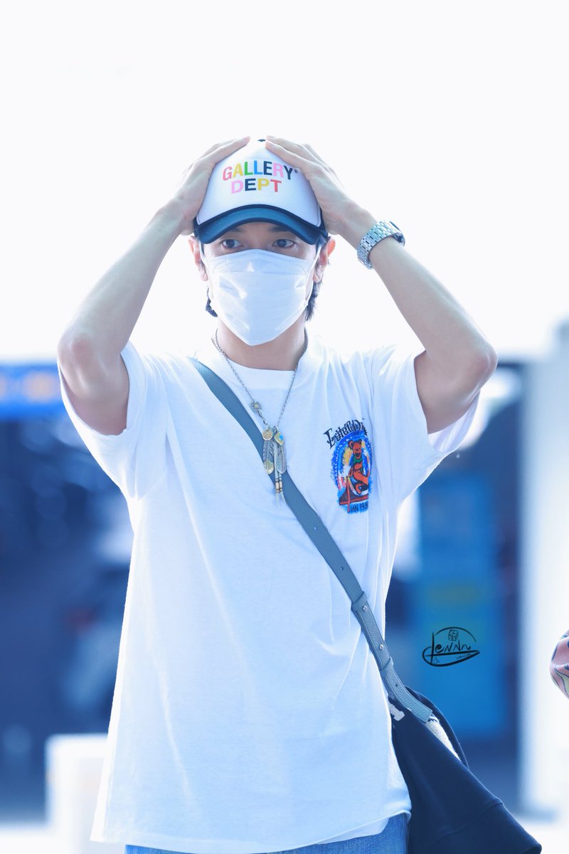 Lennn_622's tweet photo. 🧢

#정용화
#JUNGYONGHWA
#CNBLUE https://t.co/VaCGBobRcy