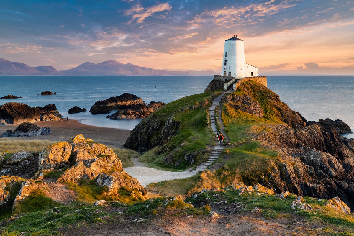_DriveAway_'s tweet photo. If you're looking for some #travel inspo, discover our iconic #France, #UK, #Italy and #USA Road Trip Planners here: https://t.co/2x55HyBB0V.

Who knows, you might uncover hidden #travel gems that you’ve been looking for 🌎 https://t.co/nnvnGXrvvh