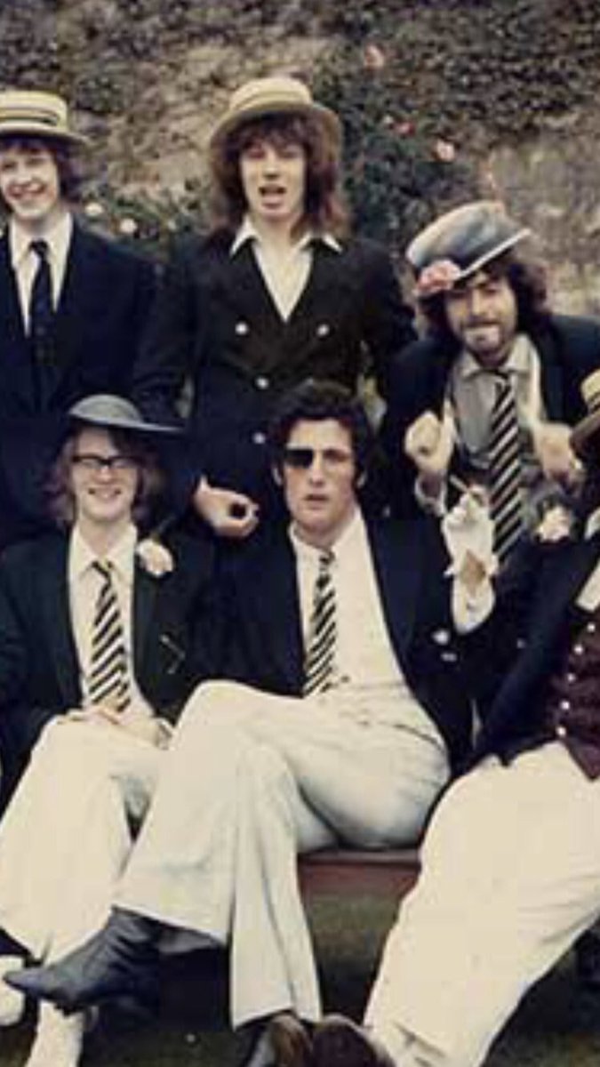 Auditcleve's tweet image. #BritishDemocracy🇬🇧💣🏴󠁧󠁢󠁥󠁮󠁧󠁿

#StandingOnTheNeck🇬🇧🦵🏴󠁧󠁢󠁥󠁮󠁧󠁿

#AngloPower🇬🇧✊🏴󠁧󠁢󠁥󠁮󠁧󠁿

#RouteToAllEvil🇬🇧

By Mohanad Sharif from Auditing Cleveland🕊

Currently awaiting sentencing ⛓✊🏾⛓

I need a Yemeni UK based Lawyer🇾🇪❤️🇾🇪