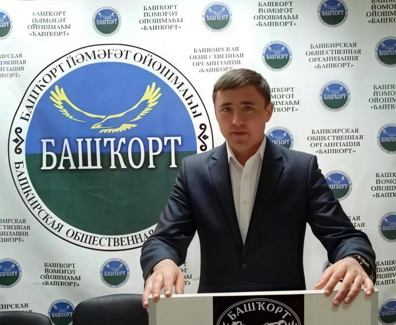 hiddennations's tweet photo. A Voice of the #Bashkir People. Who is Fail Alsynov?
Fail Alsynov (b. 1986) is a Bashkir public activist and historian who rose to prominence for defending environmental and indigenous rights in Bashkortostan, Russia.
In 2020, he helped halt industrial development of sacred Mount Kushtau, rallying thousands in a rare grassroots success. As leader of the (now-banned) "Bashkort" movement, he became a symbol of cultural revival and resistance.
In 2023, Alsynov was arrested after a public speech in the Bashkir language. Authorities accused him of "inciting hatred"—a charge widely criticized as politically motivated.
In January 2024, he was sentenced to 4 years in prison, sparking protests and a wave of solidarity across the region.
His case highlights the growing tension between Russia’s central authorities and minority ethnic movements demanding dignity, land, and language.