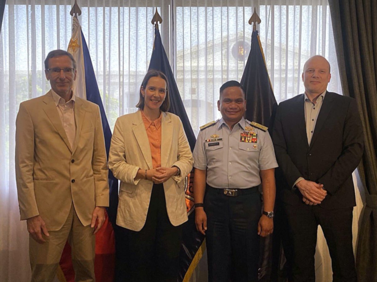 kasphilippines's tweet photo. Thank you to the experts and distinguished individuals for their deep insights on regional security issues, defense cooperation, and the Philippine political landscape.

#KAS4Security #KAS4ForeignRelations https://t.co/TKiXpCOBdh