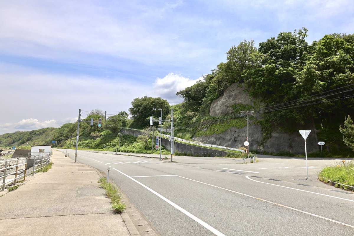 waitwait7010's tweet photo. 「押しボタン信号機」
#写真好きな人と繋がりたい 
＃カメラ好きな人と繋がりたい 
#ファインダー越しの私の世界 https://t.co/YZbNVbN2Q2